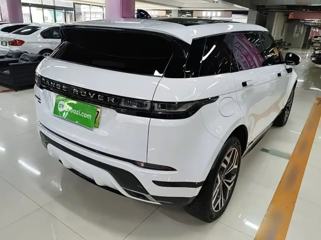 Land Rover Evoque PHEV — фото 10