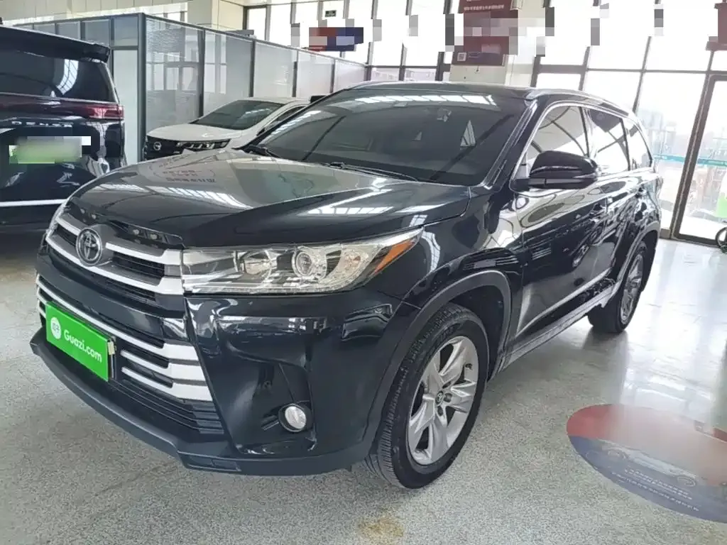 Toyota Highlander — фото 7