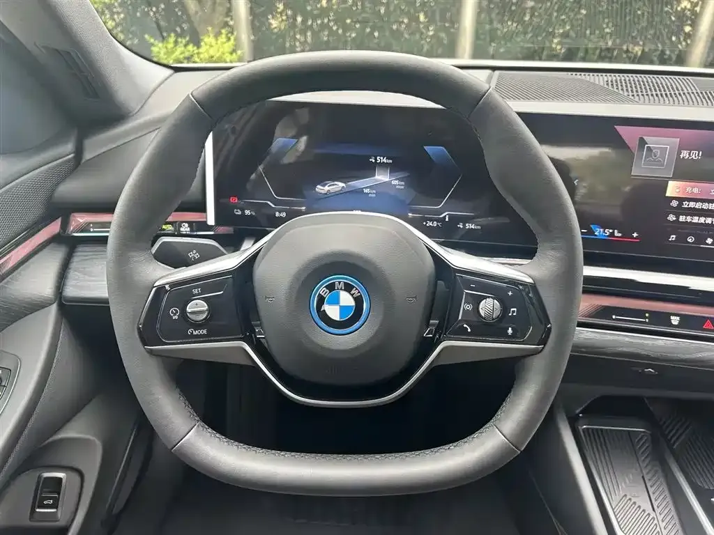BMW i5 — фото 9