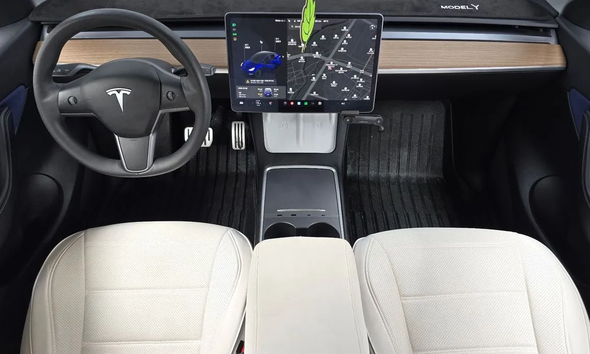 Tesla Model Y — фото 4