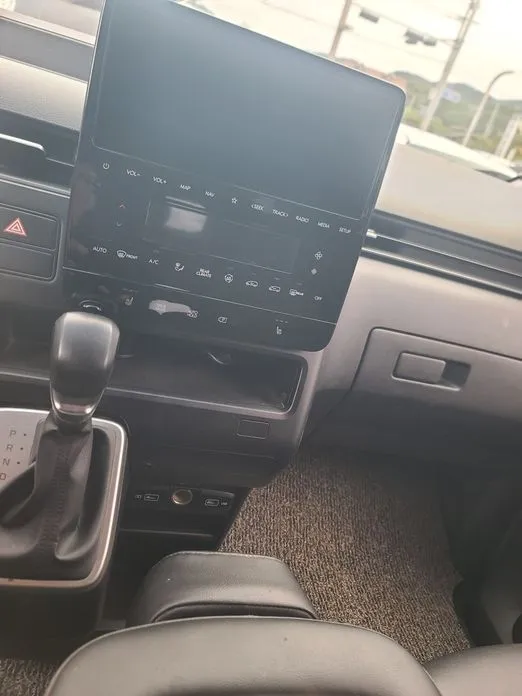 Hyundai Staria — фото 2