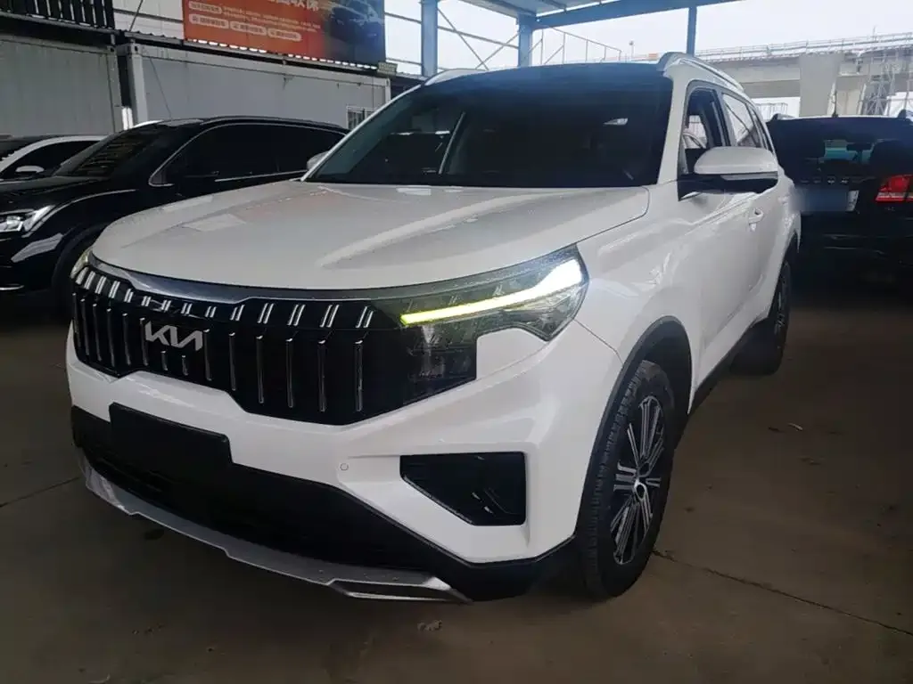 Kia Sportage — фото 1