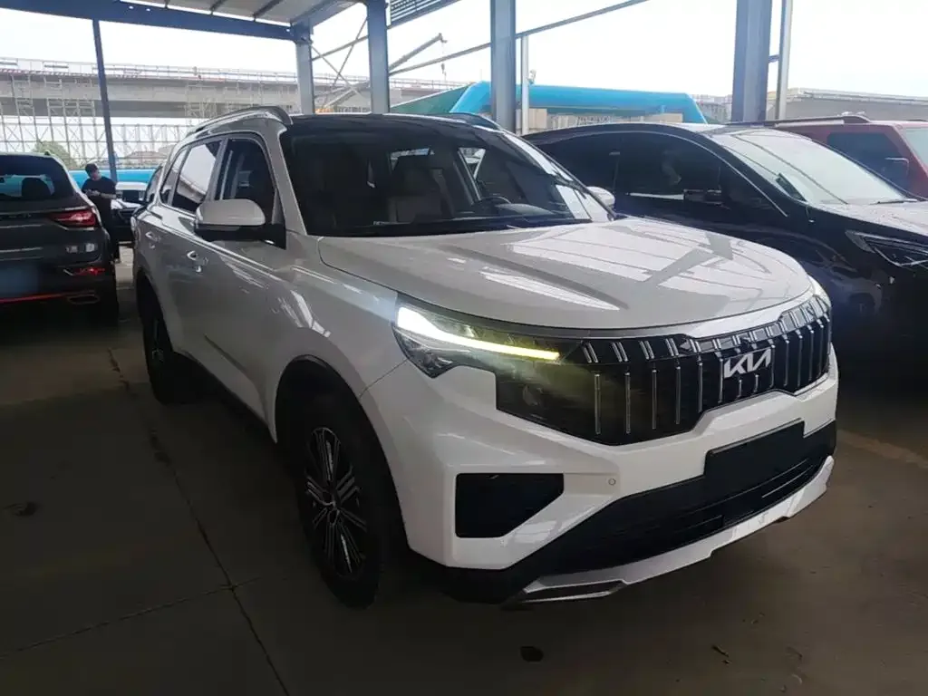 Kia Sportage — фото 9