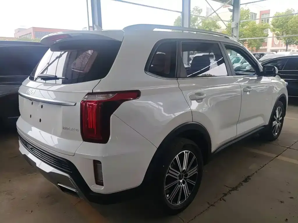 Kia Sportage — фото 6