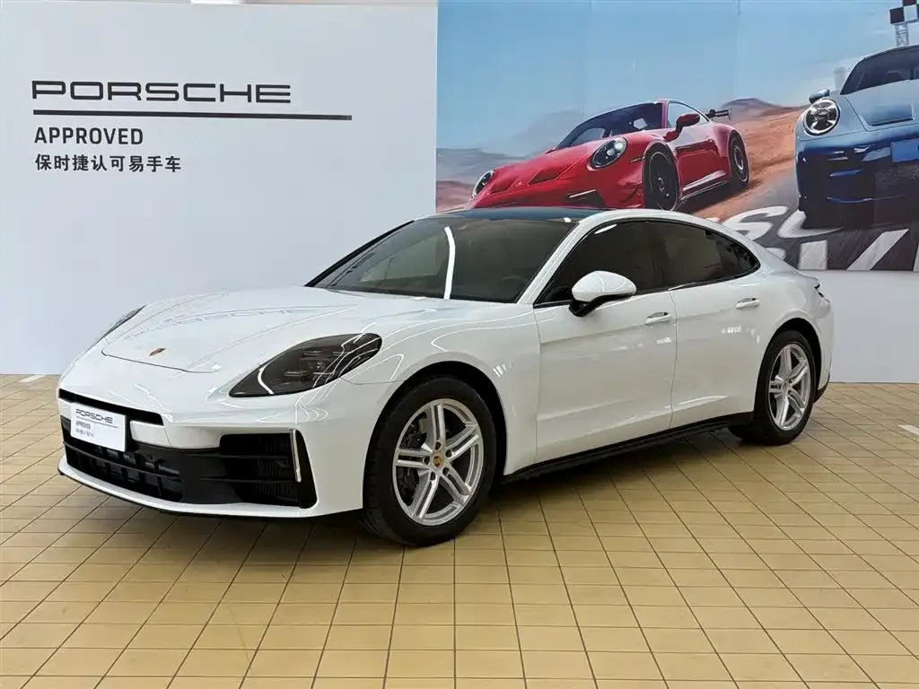 Porsche Panamera — фото 1