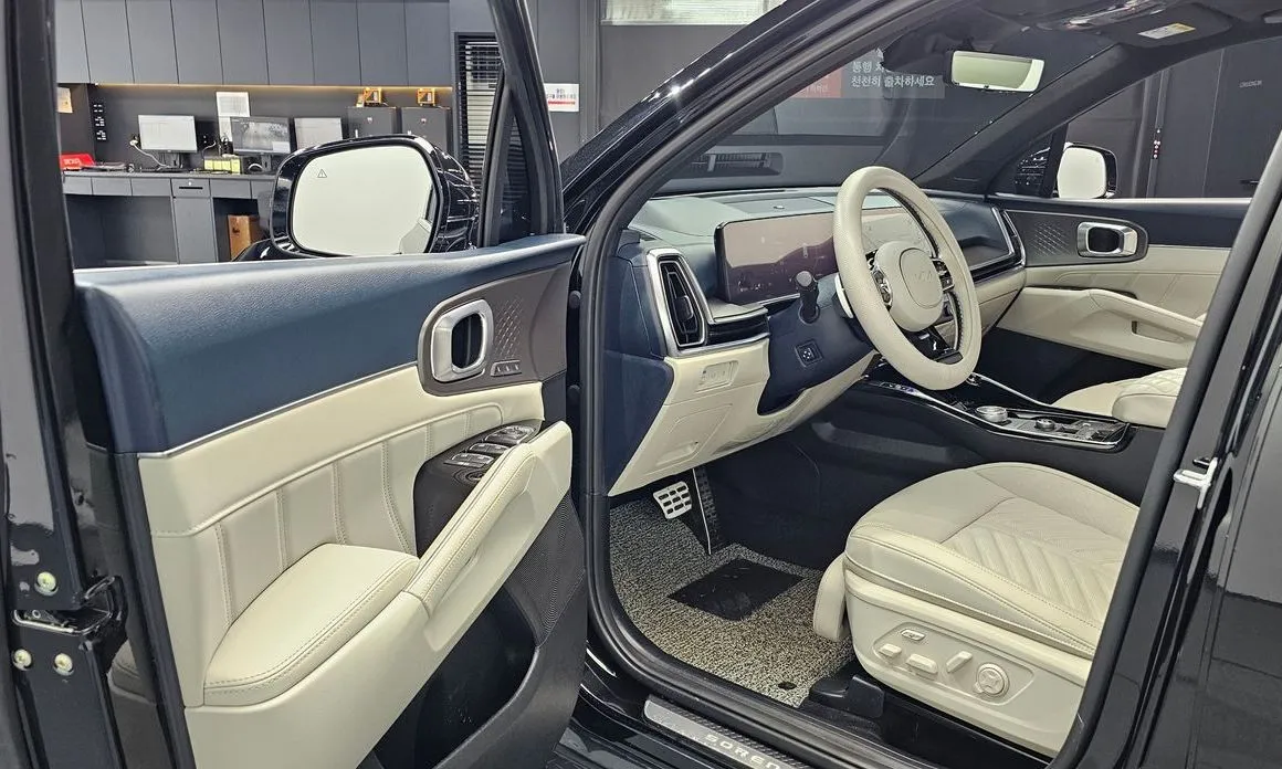 Kia Sorento — фото 9