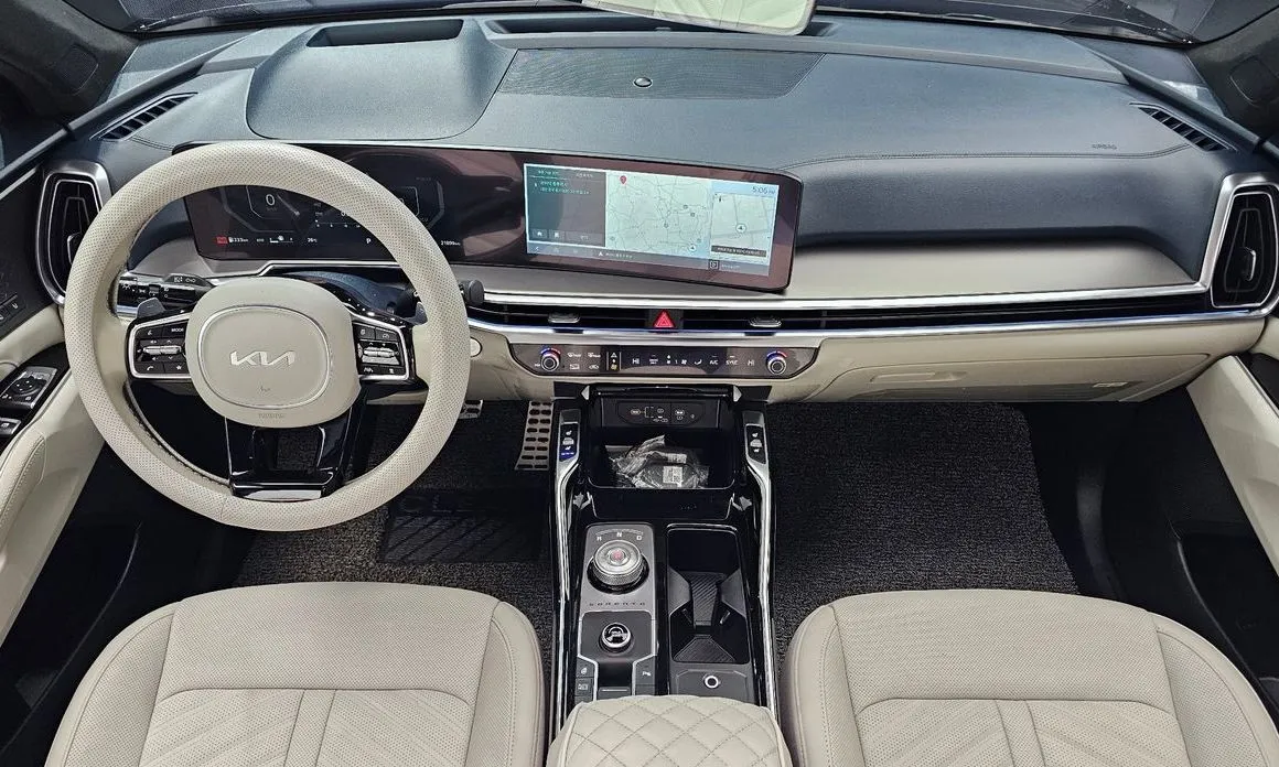 Kia Sorento — фото 8