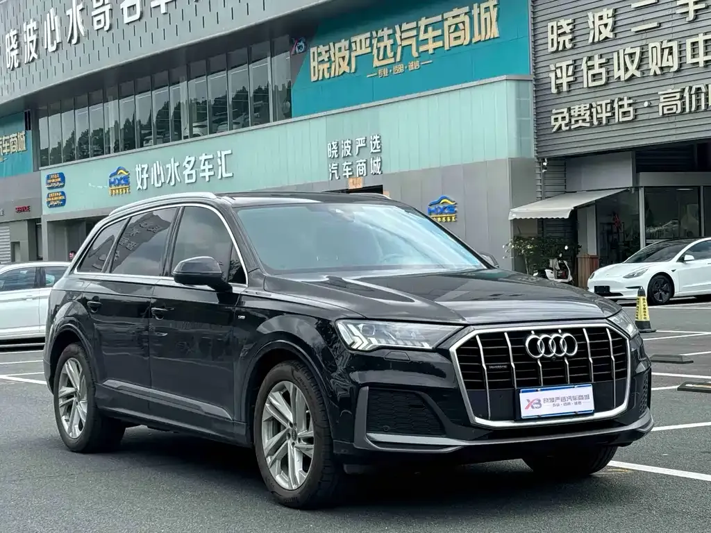 Audi Q7 — фото 3