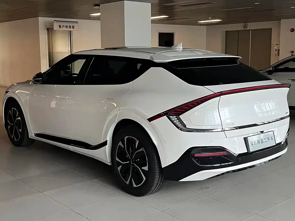 Kia EV6 — фото 6