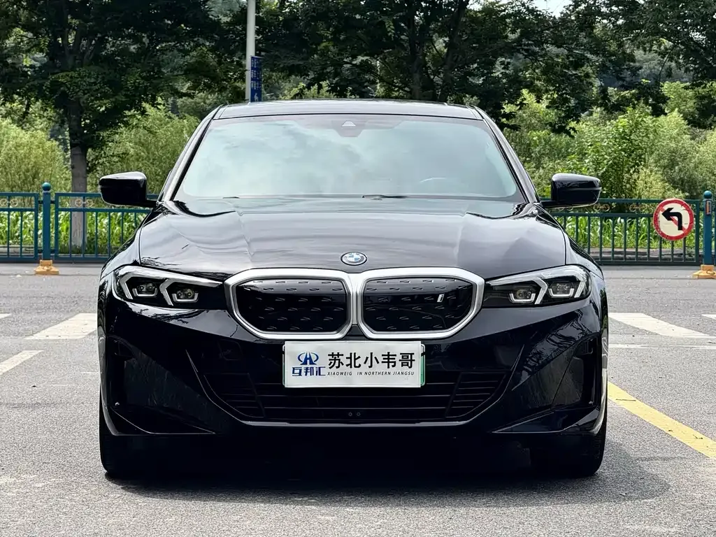 BMW i3 — фото 1