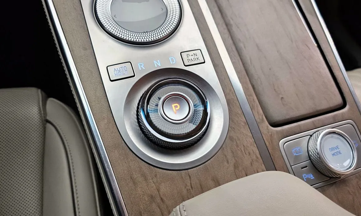 Genesis GV80 — фото 10