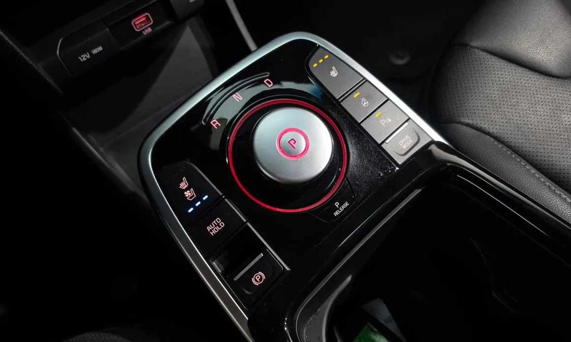 Kia Niro — фото 8