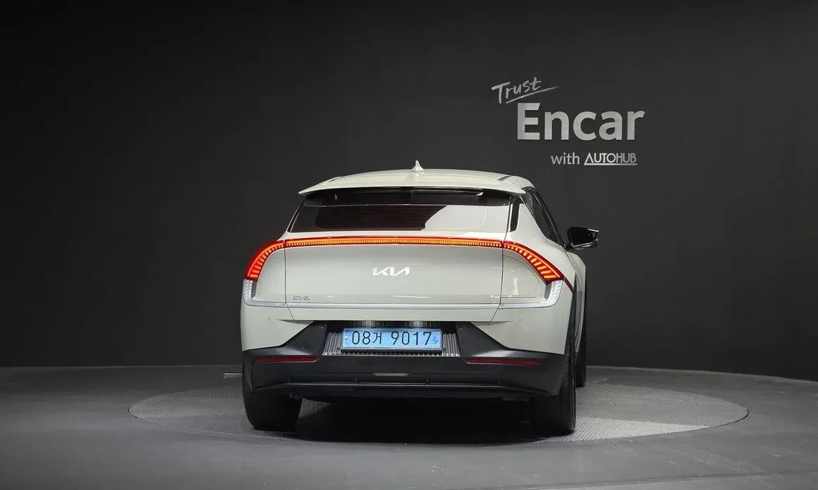 Kia EV6 — фото 10