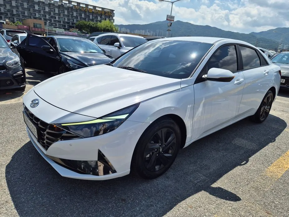 Hyundai AVANTE — фото 4