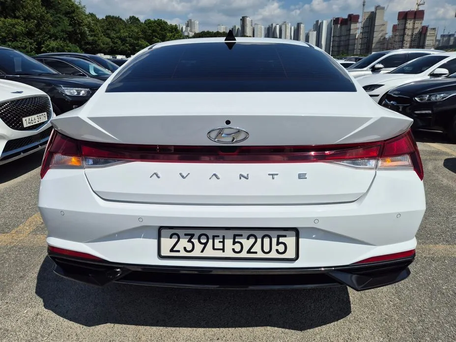 Hyundai AVANTE — фото 8