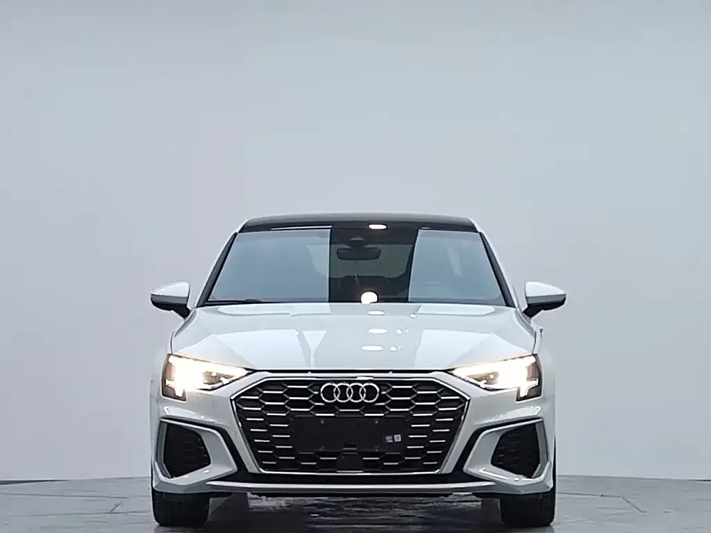 Audi A3 — фото 2