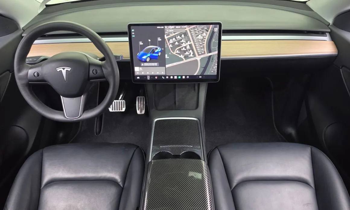 Tesla Model Y — фото 5