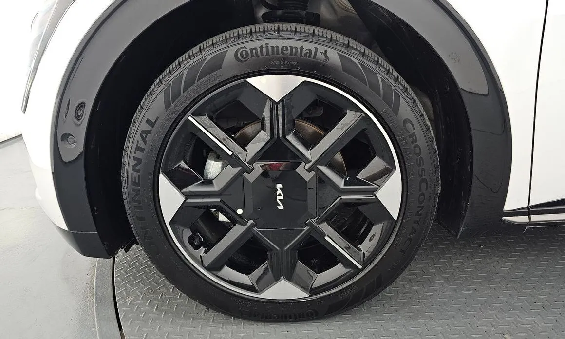 Kia EV6 — фото 6