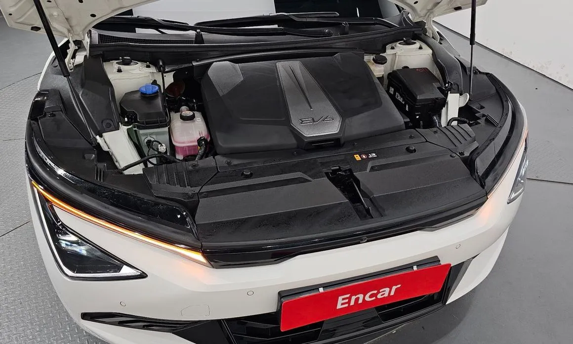 Kia EV6 — фото 8