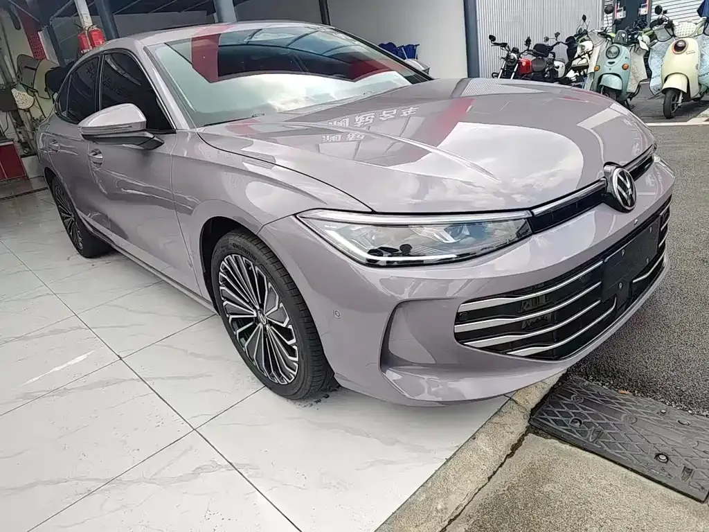 Volkswagen Passat — фото 3