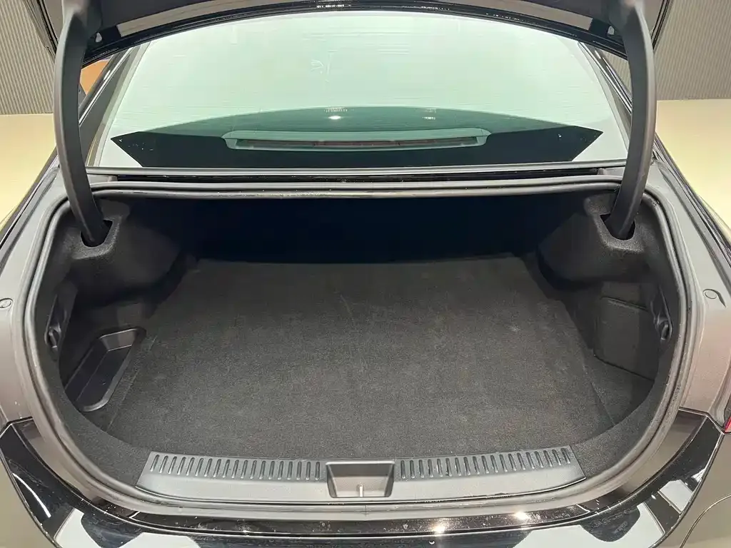 Mercedes-Benz E-Class New Energy — фото 9