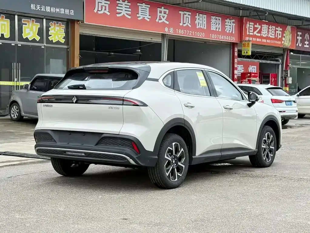 Baojun E6 — фото 3