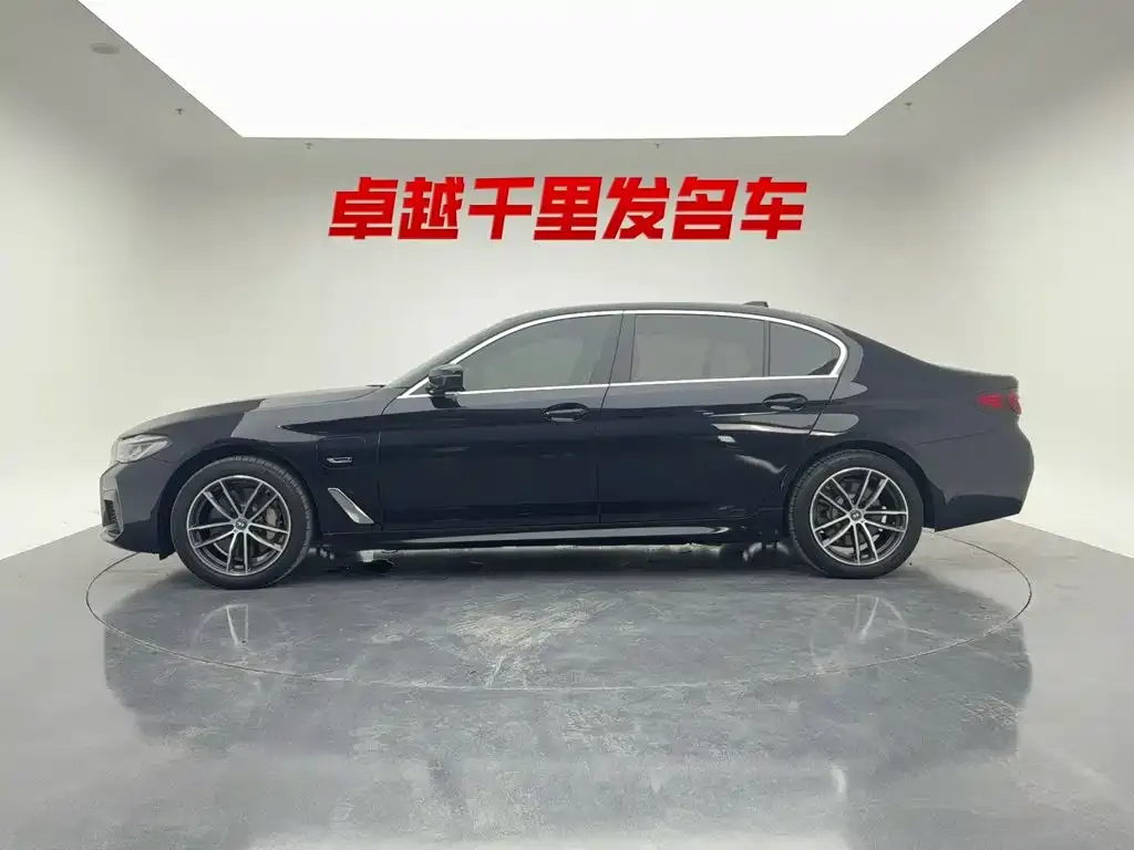 BMW 5 Series New Energy — фото 7
