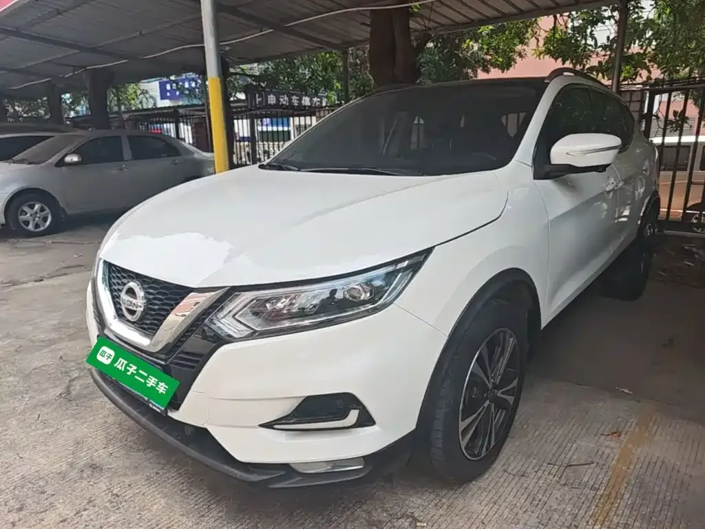 Nissan Qashqai — фото 7