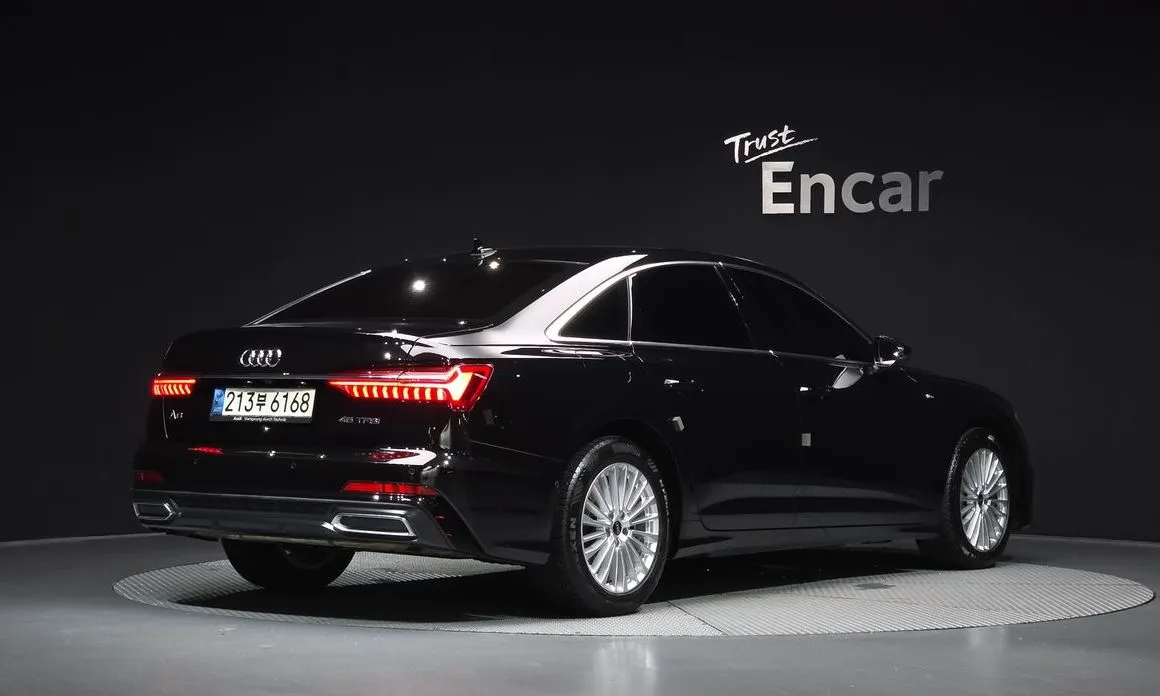 Audi A6 — фото 8