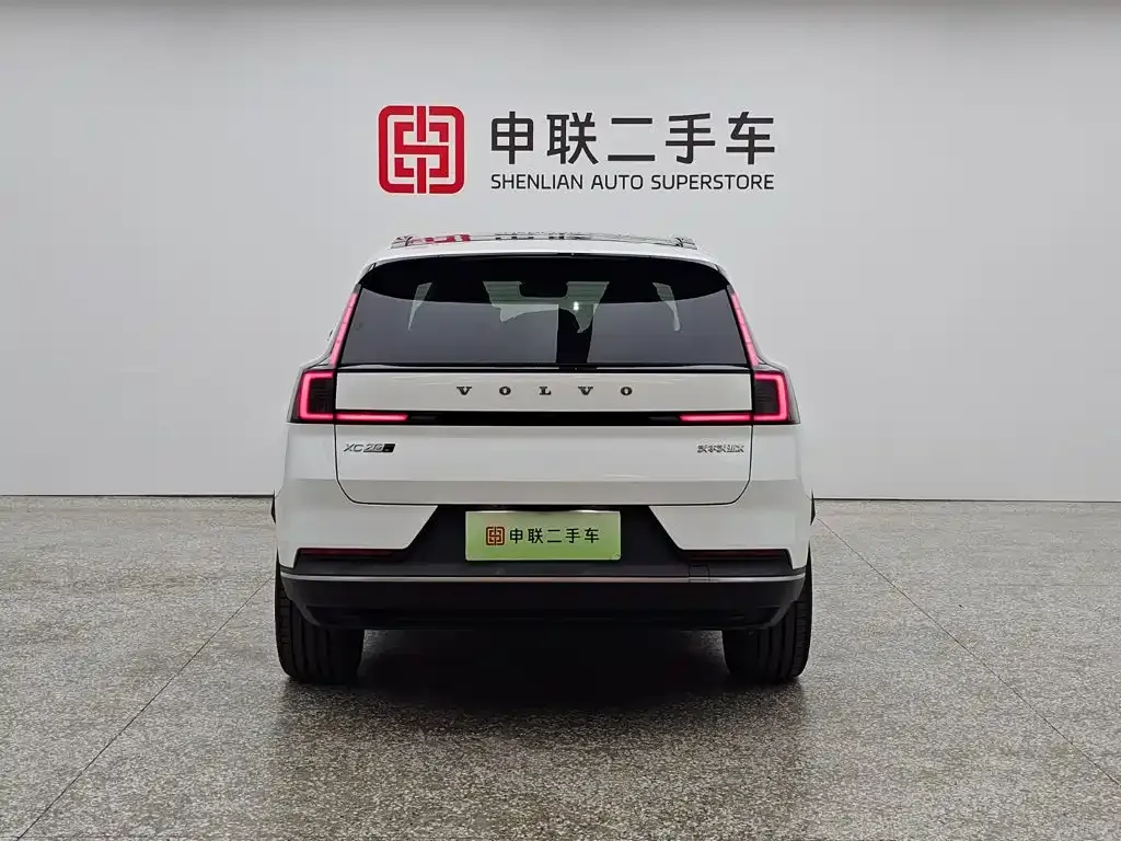 Volvo XC70 Plug-in Hybrid — фото 3