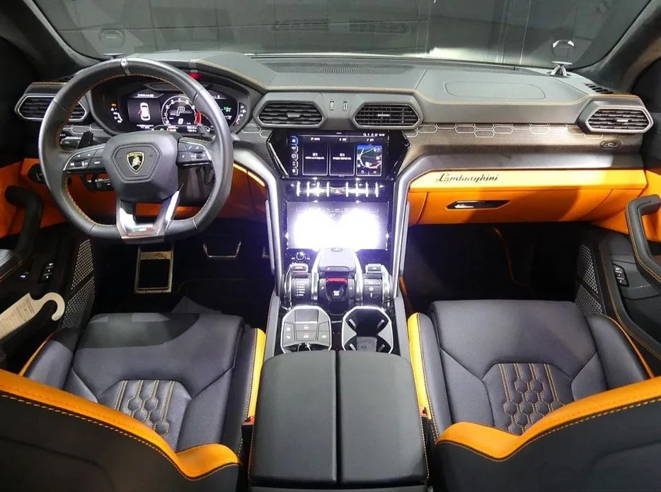 Lamborghini Urus — фото 9