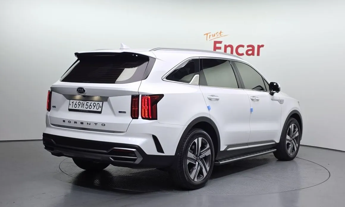 Kia Sorento — фото 7