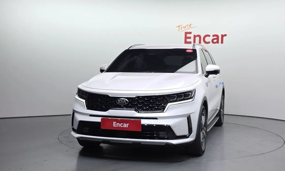 Kia Sorento — фото 9