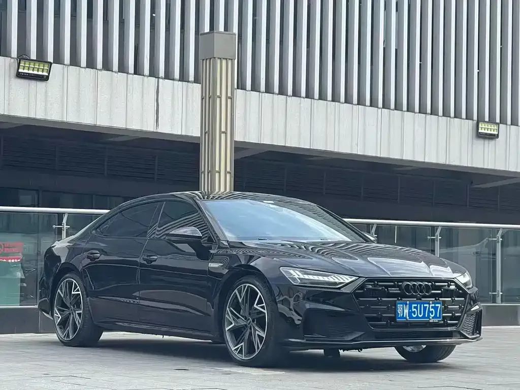 Audi A7L — фото 4