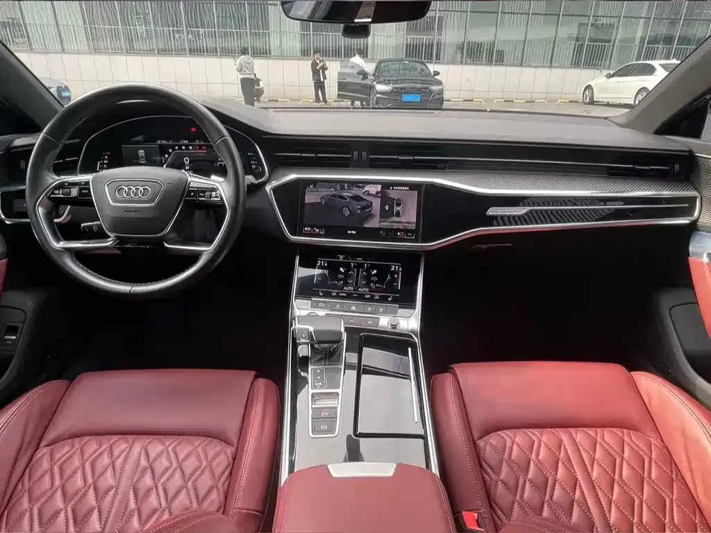 Audi A7L — фото 8