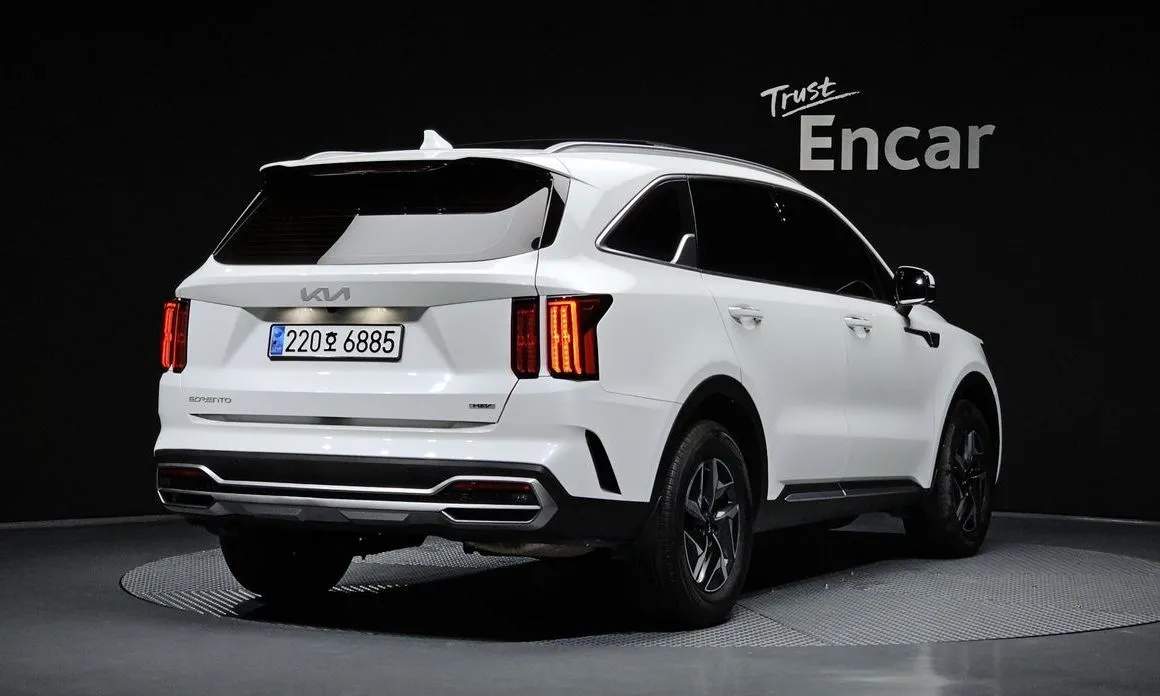 Kia Sorento — фото 6