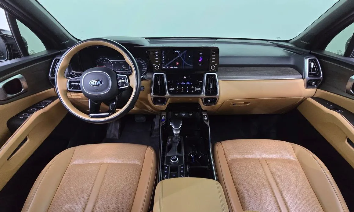 Kia Sorento — фото 6