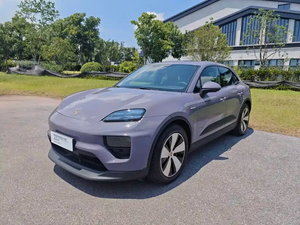Porsche Macan EV — фото 1