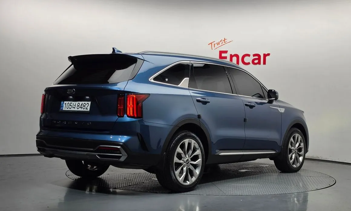 Kia Sorento — фото 3