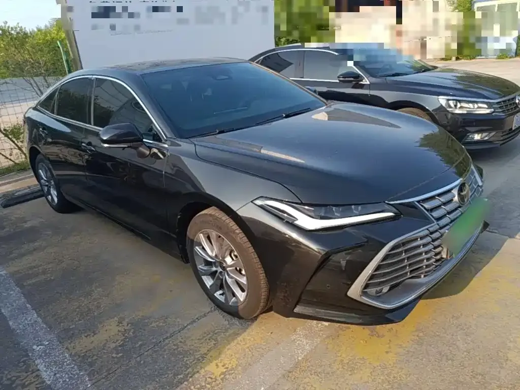 Toyota Avalon — фото 10
