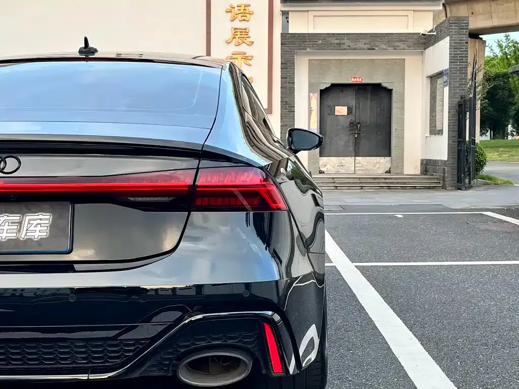 Audi RS 7 — фото 4