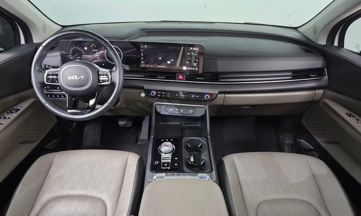 Kia Carnival — фото 10