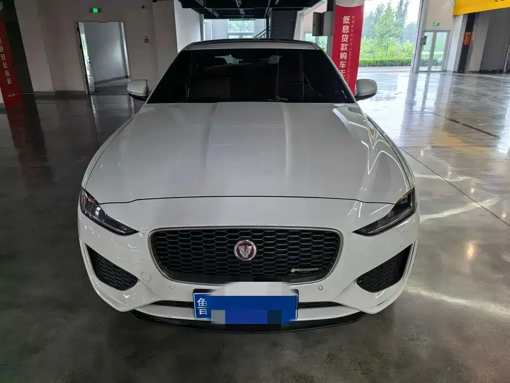 Jaguar XEL — фото 3