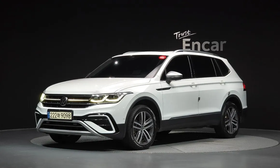 Volkswagen Tiguan — фото 1