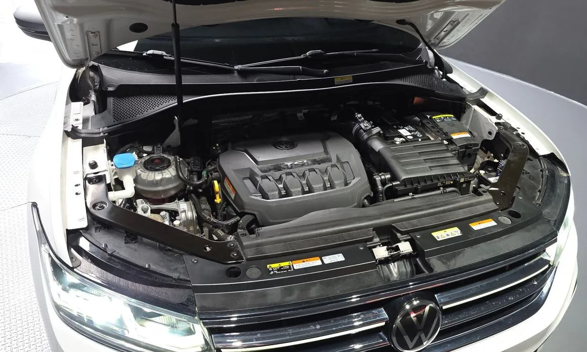 Volkswagen Tiguan — фото 7