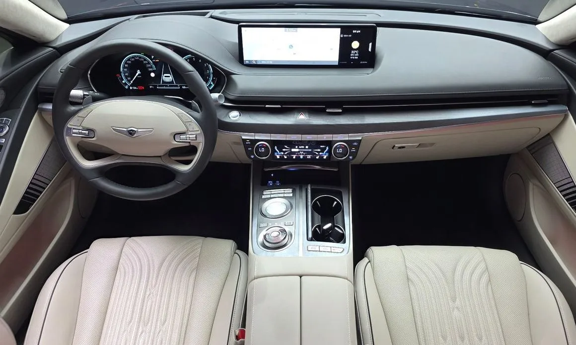 Genesis G80 — фото 10