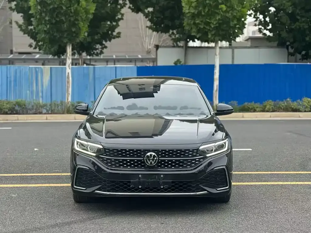 Volkswagen Passat — фото 9