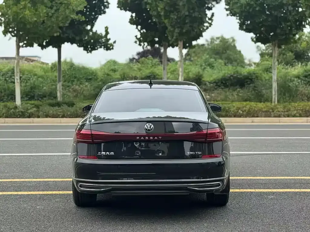 Volkswagen Passat — фото 2