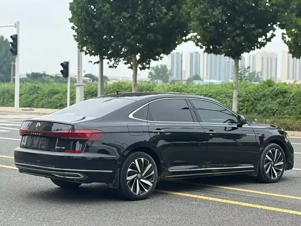 Volkswagen Passat — фото 5