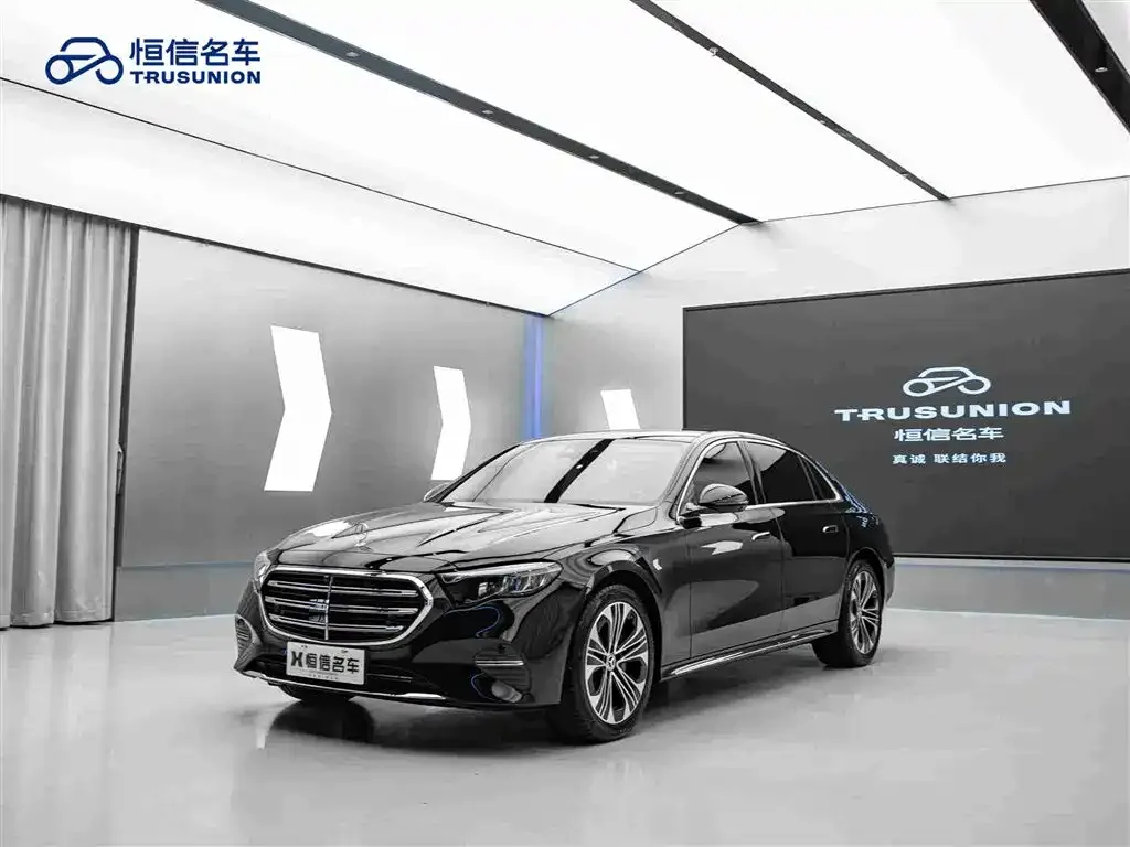 Mercedes-Benz E-Class — фото 10